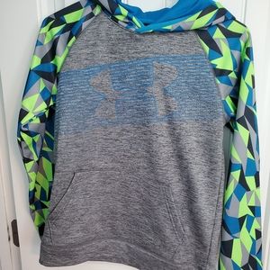 Set of 3 Under Armour hoodies and pullover. Like new youth large